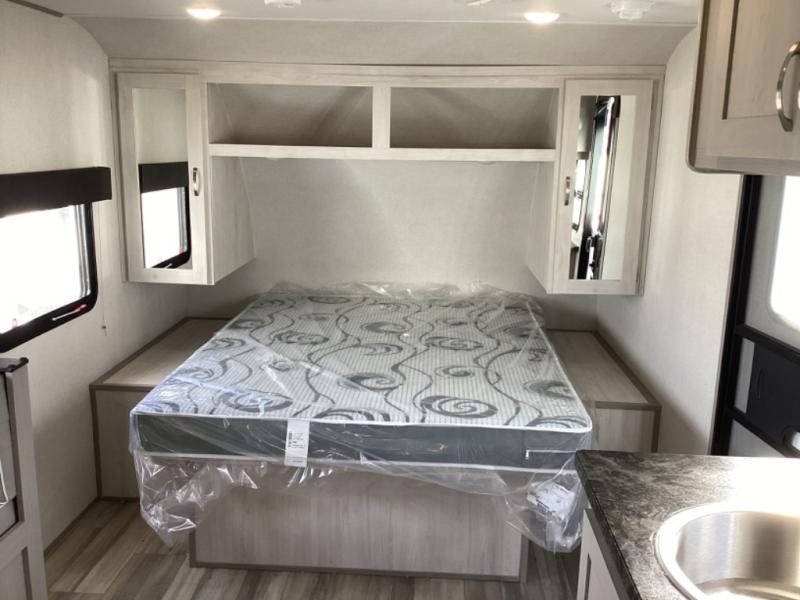Island bed in the primetime tracer